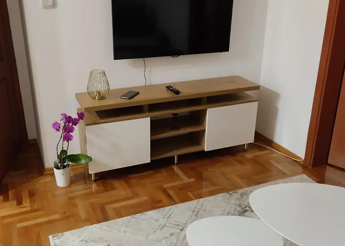 Ananbi * באניה לוקה